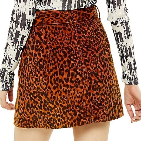 Topshop Leopard Skirt *2 for $20* - Picture 3 of 8